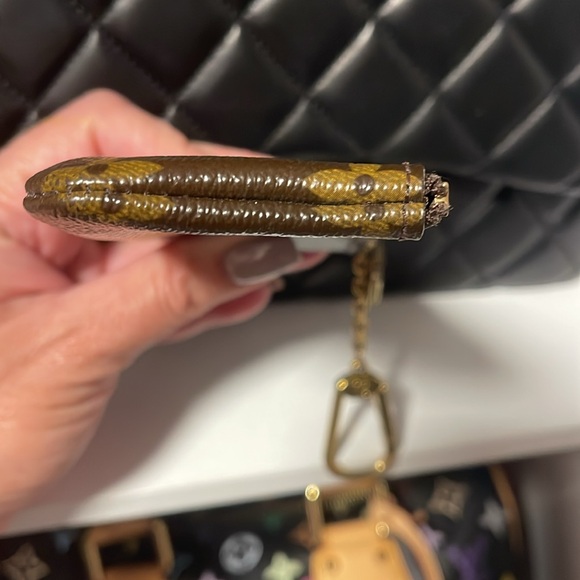 Lv Grooms cles key holder wallet in good condition - Picture 9 of 11
